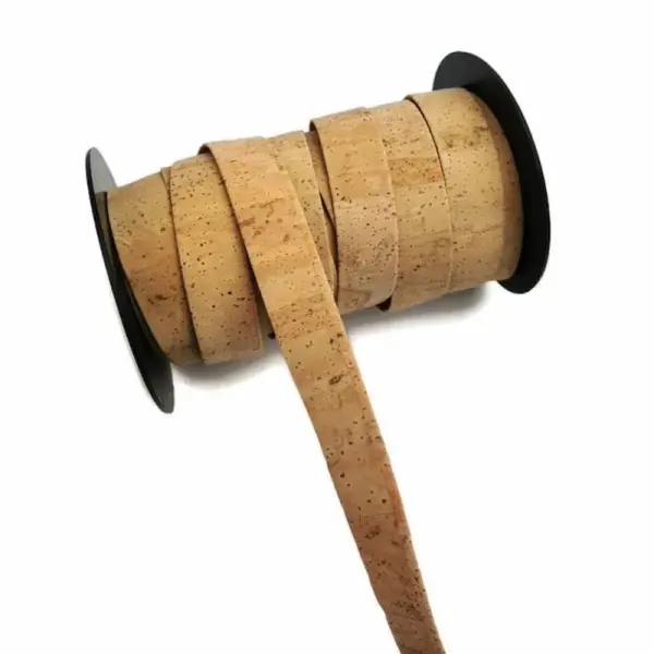 This is a 25mm natural superior flat cork cord
