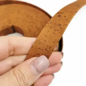 This is a 20mm cinnamon superior flat cork cord